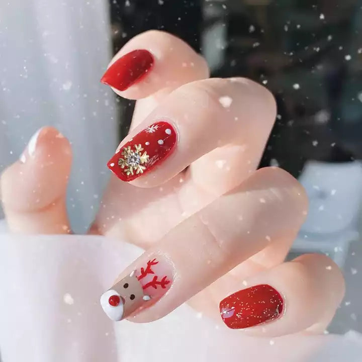 Amazon.com: Christmas Press on Snowflake Nails Red Square Fake Nails with  Lines Swirl Gingerbread Design Matte Full Cover Glue on Winter False Nails  24 Pcs : Beauty & Personal Care